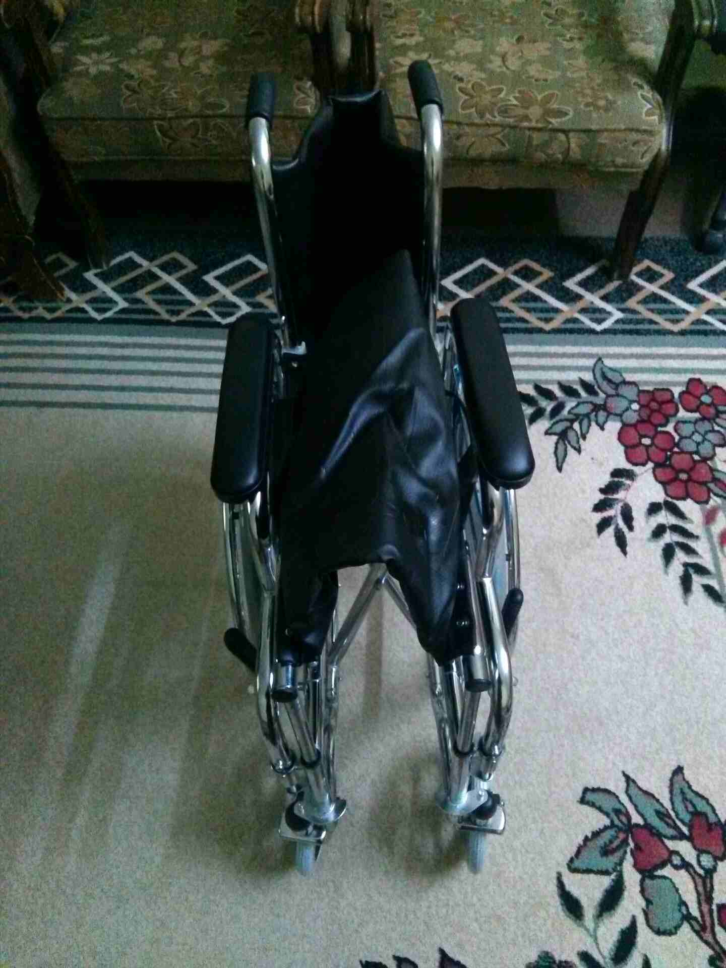 كرسي ذوي احتياجات خاصة                                            


	 				لا تنسَ أنك شاهدت هذا الإعلان في عنكبوت            
	 				
                            كرسي ذوي احتياجات خاصة جديد غير مس...