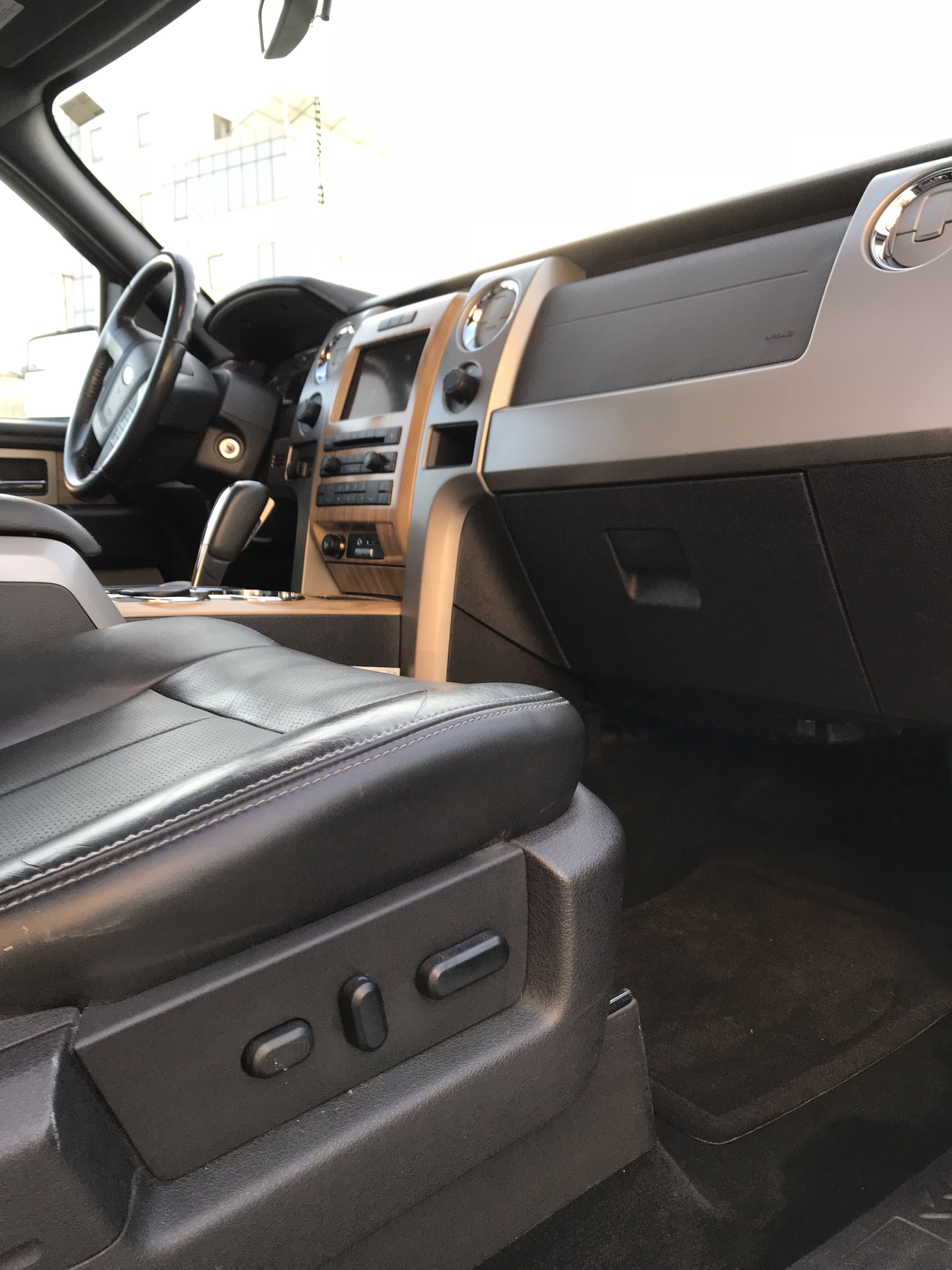 FORD F150 Lariat 2011 5.0                                            


	 				لا تنسَ أنك شاهدت هذا الإعلان في عنكبوت            
	 				
                                Ford f150 lariat 2011 5.0
ف...