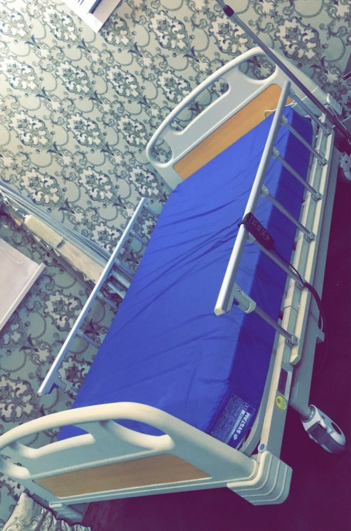 سرير كهربائي طبي تخت مستشفيات 0796070013
لا تنسَ أنك شاهدت هذا الإعلان في عنكبوت
سرير طبي يدو...