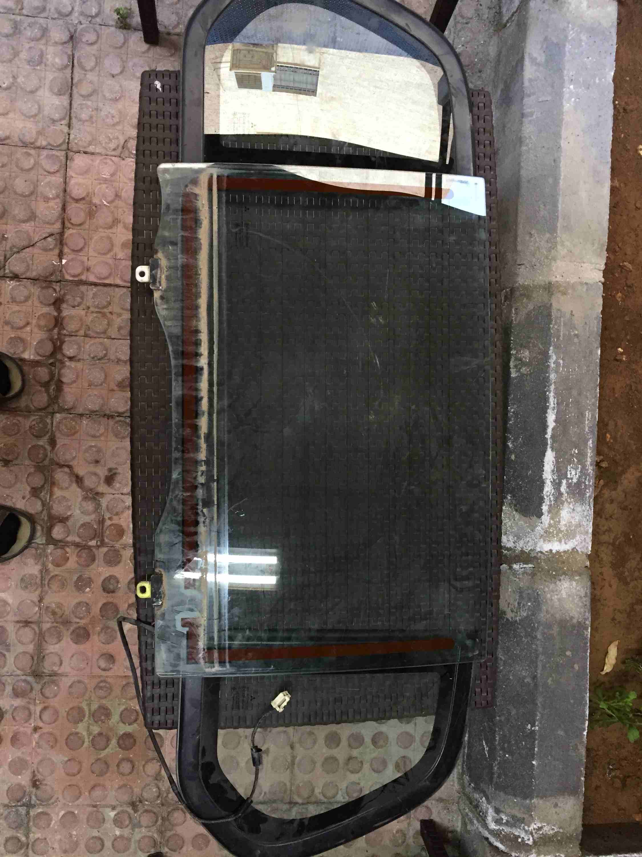 زجاج بكب ميتسوبيشي سبورتيرو 2015  اصلي مختوم خلفي وزجاج ابواب خلفي كهرباء فتحة                                            


	 				لا تنسَ أنك شاهدت هذا الإعلان في عنكبوت...