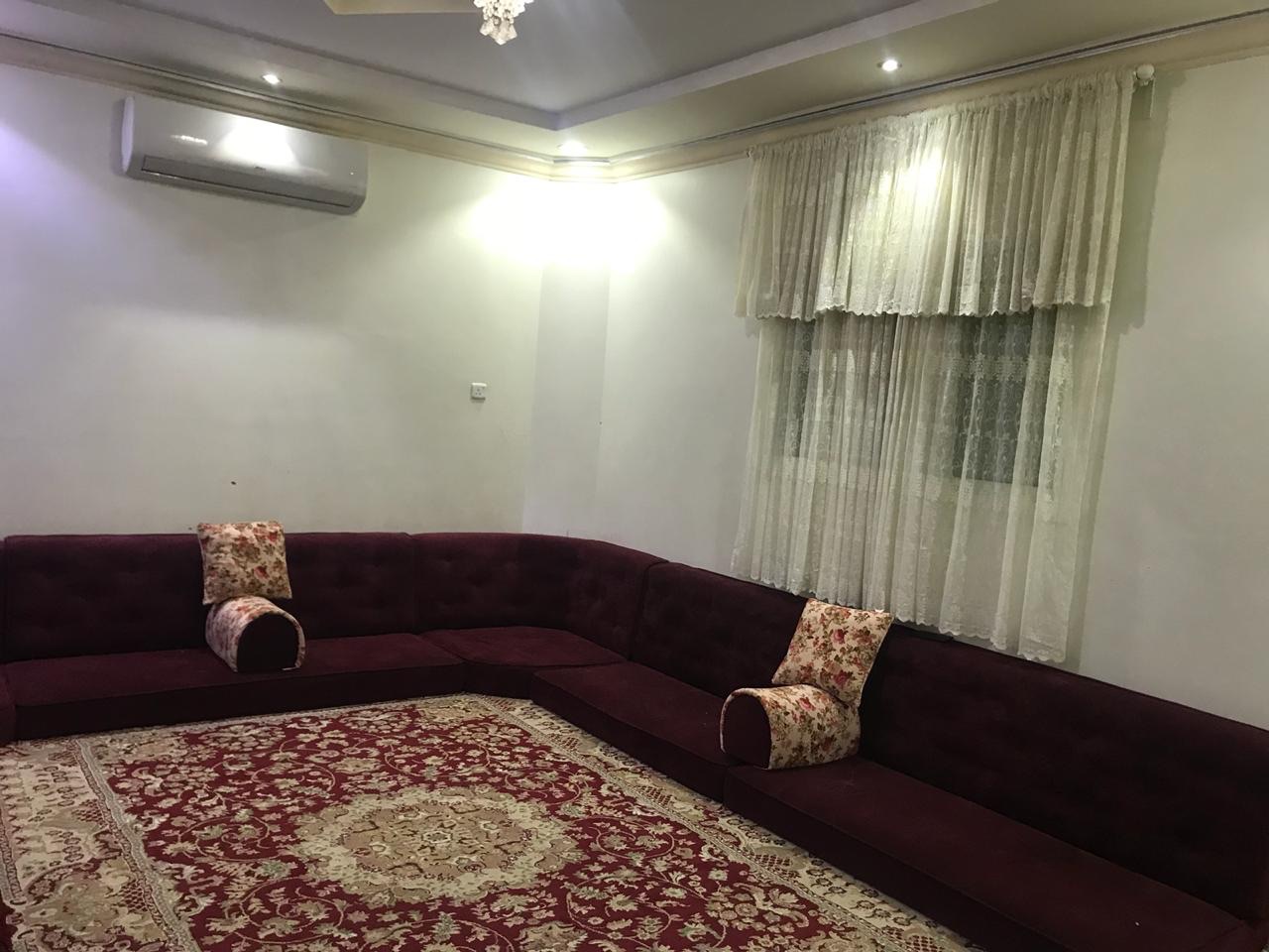 مجلس عربي نظيف جدا مع فرشه وستاره                                            


	 				لا تنسَ أنك شاهدت هذا الإعلان في عنكبوت            
	 				
                                يوجد مجلس عربي على...