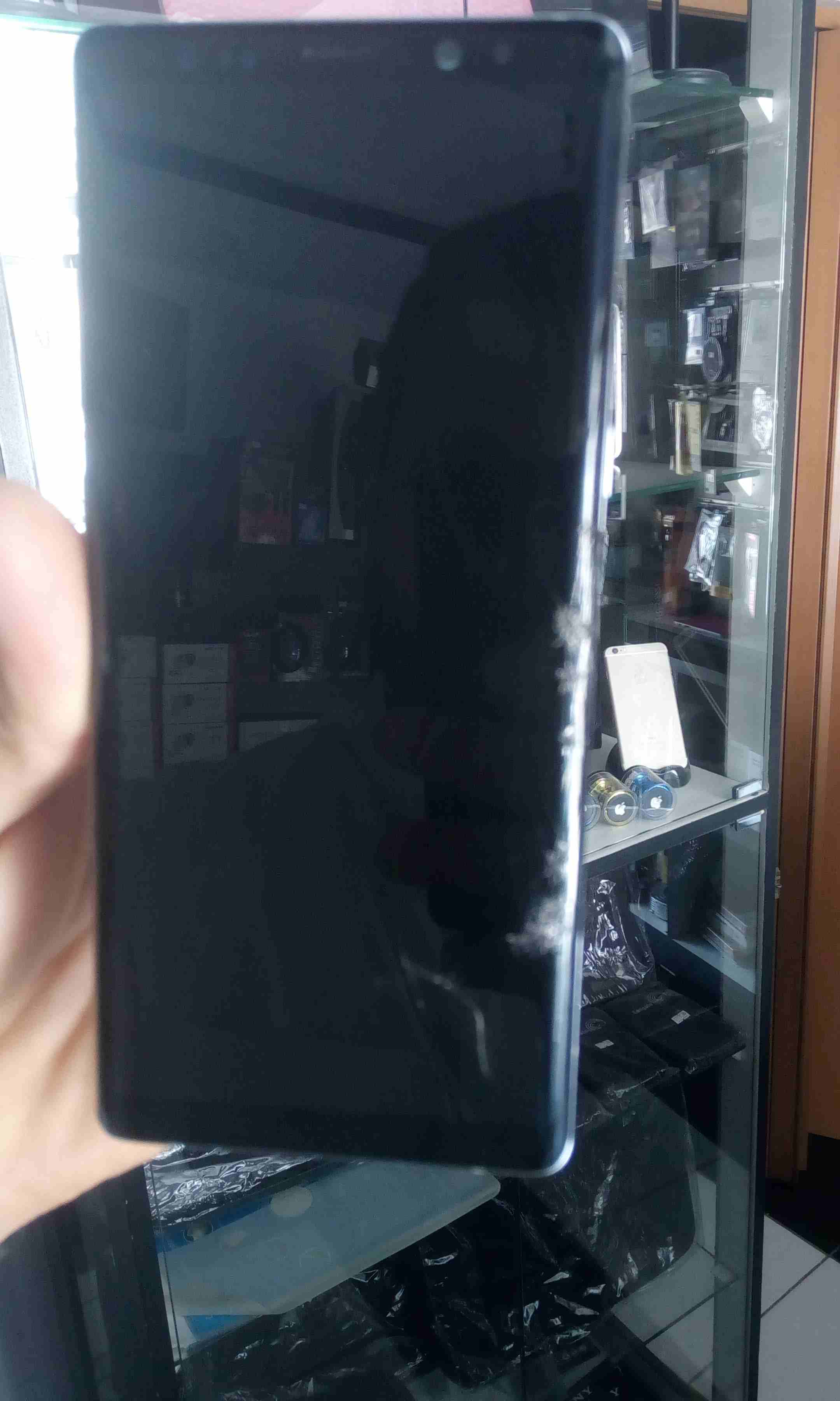 شاشة نوت Note8 فيها شعور بسيطه عن الجنب الاصليه عن جهاز للبيع                                            


	 				لا تنسَ أنك شاهدت هذا الإعلان في عنكبوت...