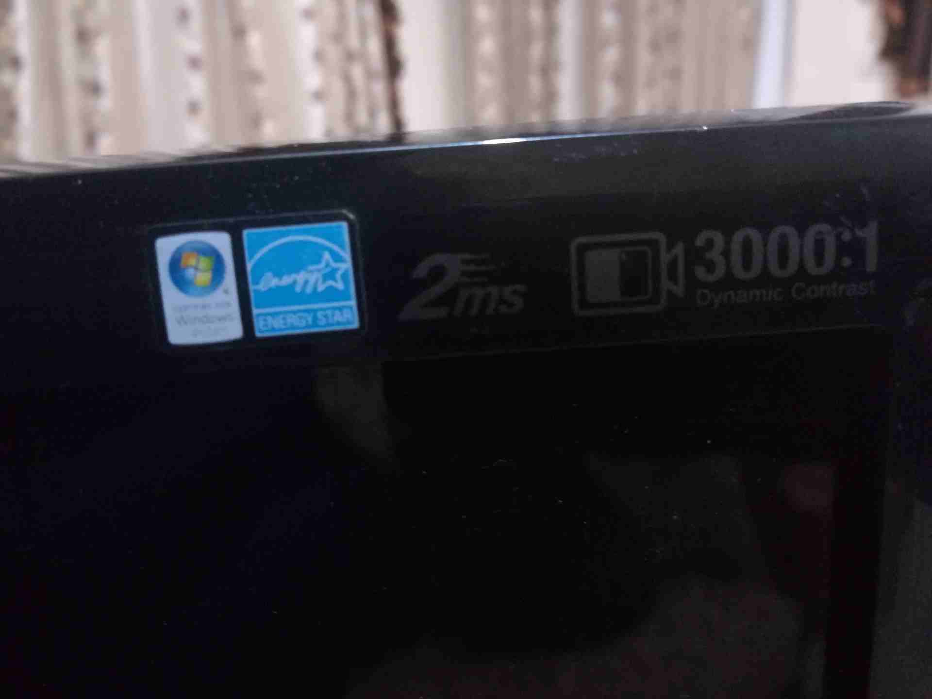 جهاز كمبيوتر كامل مع شاشه 23 inch sumsung
لا تنسَ أنك شاهدت هذا الإعلان في عنكبوت
CPU pentium 4
R...
