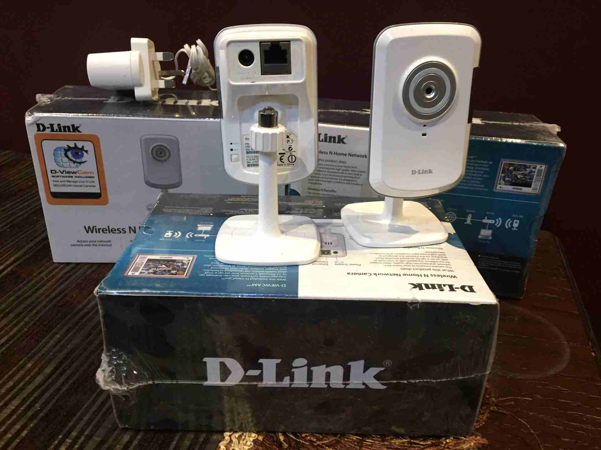 للبيع 5 كاميرات مراقبه وبرليس جديده للبيع بسعر نهائي 100 دينار للاستفسار 0795940415
لا تنسَ أنك شاهدت هذا الإعلان في عنكبوت...