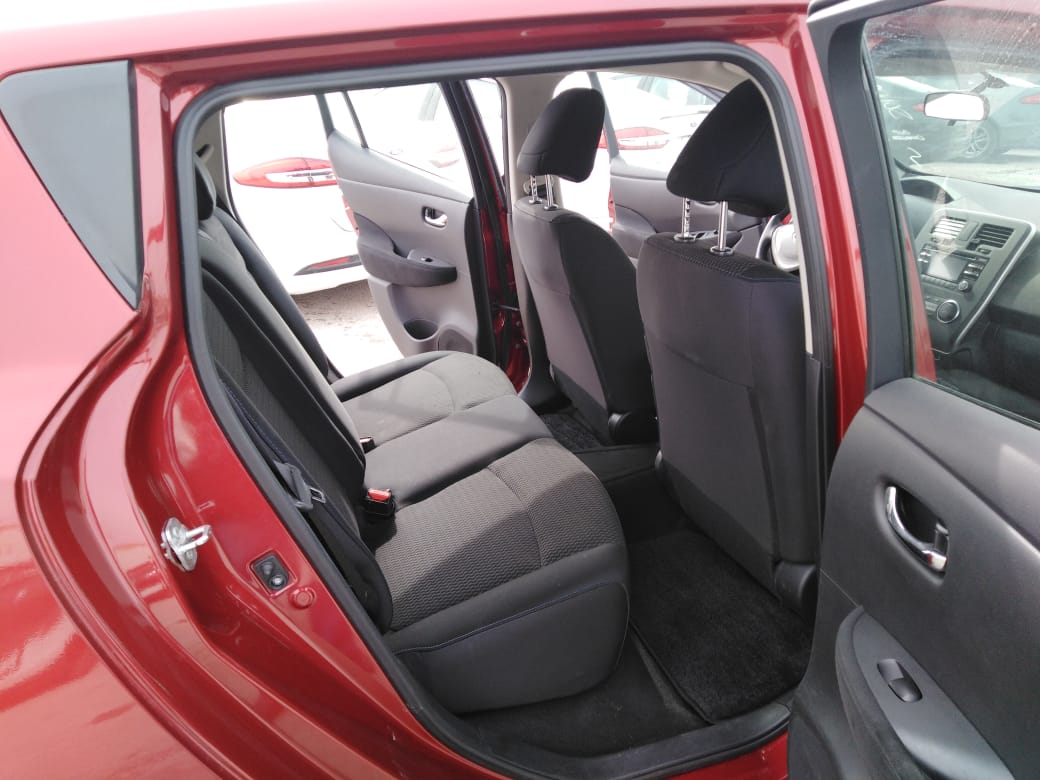 2015 Nissan LEAF S بطارية 11 من 12 بار مدخلين
لا تنسَ أنك شاهدت هذا الإعلان في عنكبوت
2015 N...