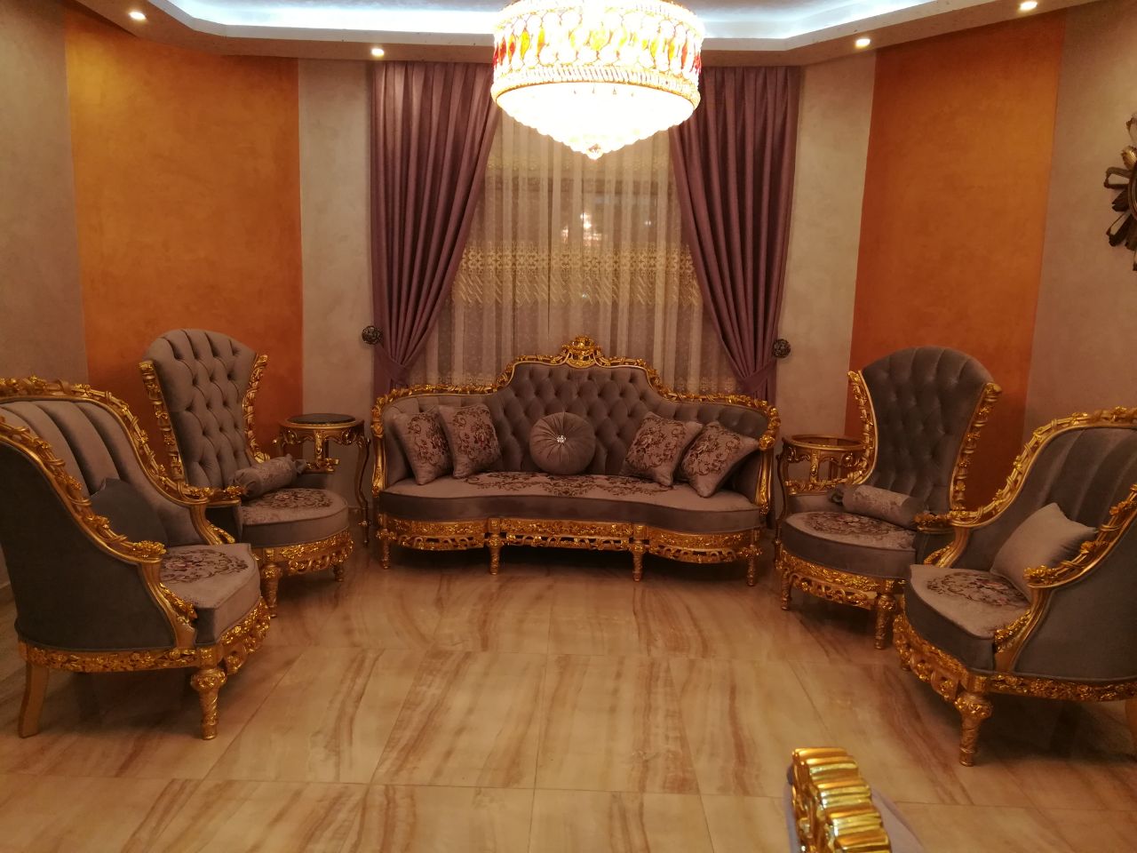 اطقم الحفر زان مصري                                            


	 				لا تنسَ أنك شاهدت هذا الإعلان في عنكبوت            
	 				
                                اجود وأجمل أطقم الضيافة زان مصري...