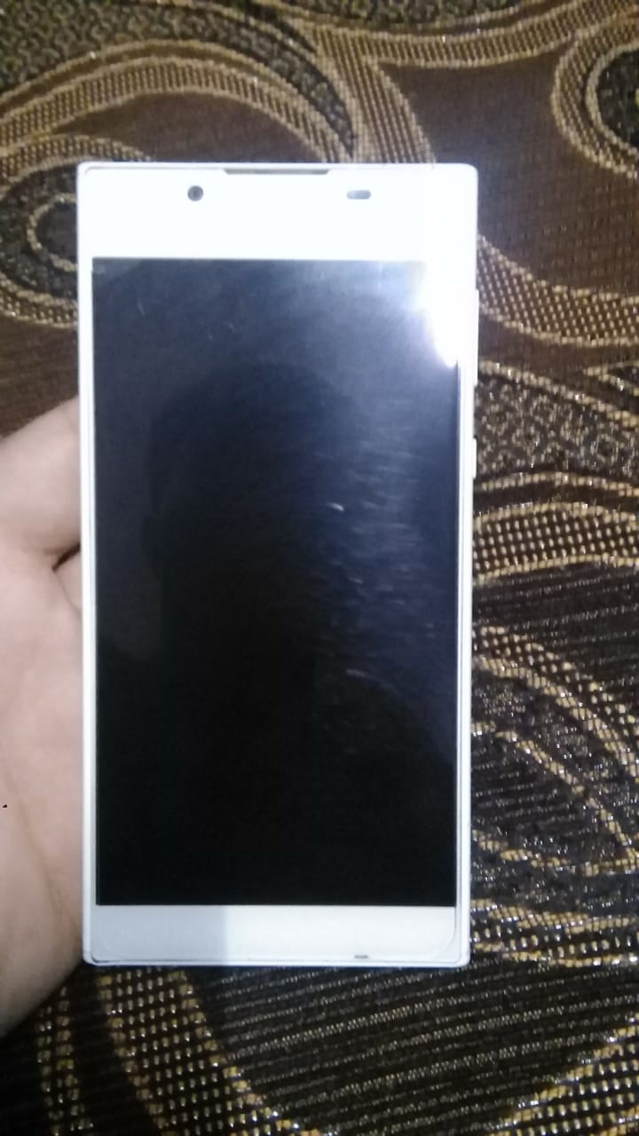 جهاز سوني شغال مية بالمية ولا مشكلة في بس مامعو ولا شي بس وصلت شحن                                            


	 				لا تنسَ أنك شاهدت هذا الإعلان في عنكبوت...