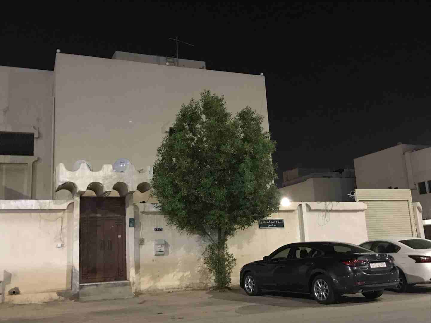 فيلا دوبلكس للبيع في حي الروابي
لا تنسَ أنك شاهدت هذا الإعلان في عنكبوت
فيلا دوبلكس متصلة للبيع ف...