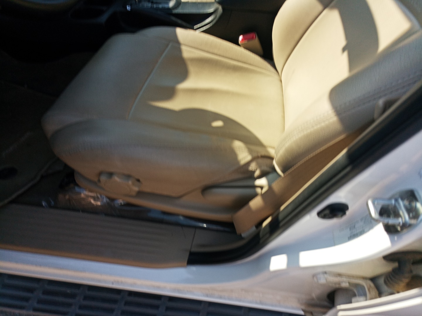 Toyota Fortuner (Model 2015, White)
لا تنسَ أنك شاهدت هذا الإعلان في عنكبوت
Toyota Fortuner...