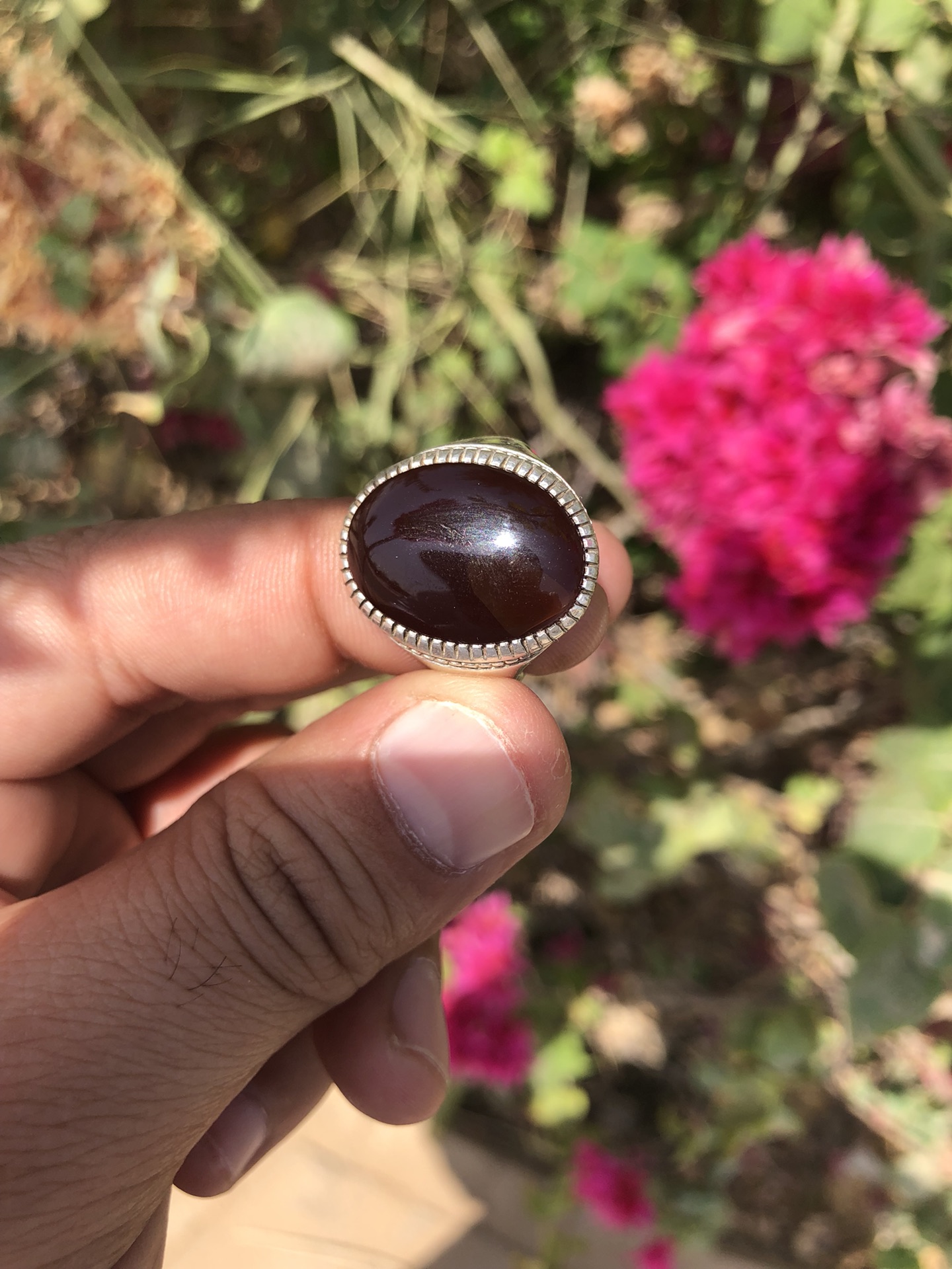 خاتم عقيق كبدي مميز ونادر
لا تنسَ أنك شاهدت هذا الإعلان في عنكبوت
لاهل العقيق الي يعرفون الغا...