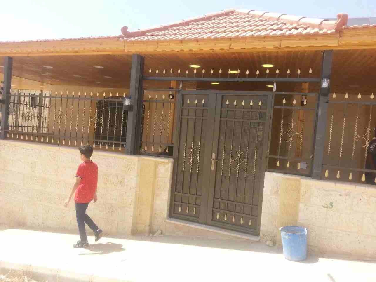 حداد تفصيل جميع اشكال الحديد
لا تنسَ أنك شاهدت هذا الإعلان في عنكبوت
صيانه وتفصيل جميع ابواب وشبا...