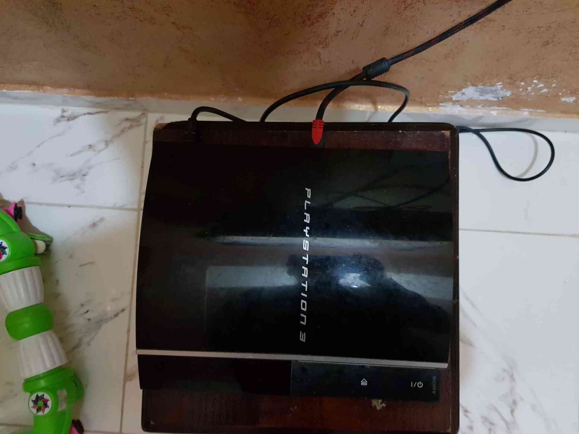 بلاي ستيشن 3
لا تنسَ أنك شاهدت هذا الإعلان في عنكبوت
الصلاه على النبي علي 27 لعبه تيجي ذاكرته...