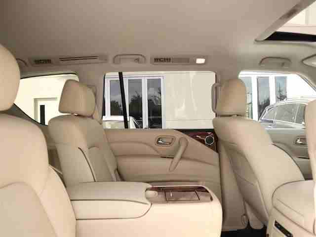 Email.....eufoxmotor@gmail.com
NEW 2018 INFINITI QX80
Offer - €30,000 Euro
8 cylinder engine, White exterior and automatic transmission.
FEATURES
Air conditioning
Alarm
AUX audio in
CD player...