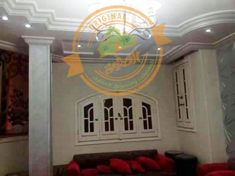 كود 4094
منزل مساحه 45 م خمس ادوار له بدرووم منفصل ودور اول ( غرفتين وحمام ومطبخ )
من التانى الى الخامس دوبلكس
5 غرف ومطبخ و 4 حمام
بنها طريق النوادى
السعر مليون و 200 الف
لمعا...