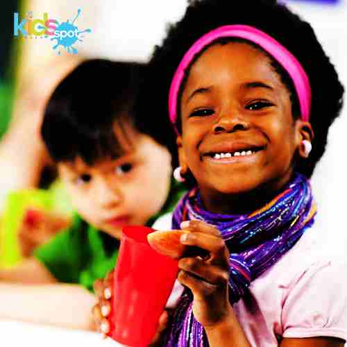 حضانات كيدز سبوت Kids Spot 

حضانة كيدز سبوت هي مركز تعليمي ابتدائي للأطفال الصغار في دبي. يركز المعهد بشكل أساسي على تنمية الشخصية لكل طفل بدلاً من الركض خلف الأكاديميين. يتم بناء دور الحضانة في جميع...