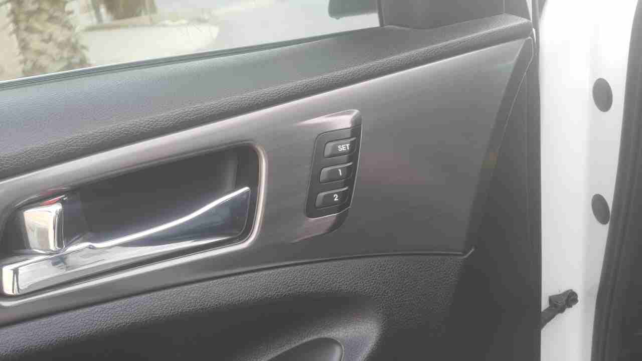هونداي سوناتا وارد كوري اعلى مواصفات من غير فتحه
لا تنسَ أنك شاهدت هذا الإعلان في عنكبوت
هونداي س...
