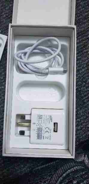 سامسونج s6 edge plus معه كل اغراضه والبصمة شغالة بحال الوكالة