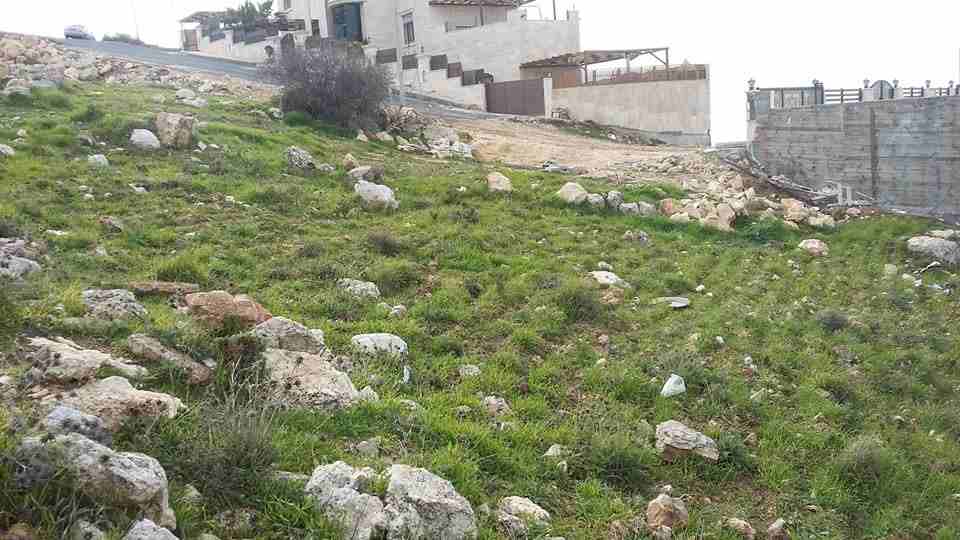الأردن - عمان

ارض للبيع في وادي السير/ ابو السوس - قرب مدارس الدرة الشريفة

القرية: البصة

حوض: المعلقة

المساحة: 626

الموقع: وادي السير/ أبو السوس - تبعد 200 م عن مدارس الدرة الشريفة

منطقة هادئة و...
