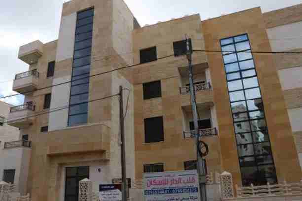 شركة قلب الدار للإسكان
الشقه الذكية في المواصفات العالمية في التكنولوجيا البناء الاخضر 
(بنفس اسعار الشقق العادية لفترة محدوده)
(صالون / معيشة / مطبخ مفتوح / 3 غرف نوم واحدة ماستر / 3 حمامات / 3 برنده...