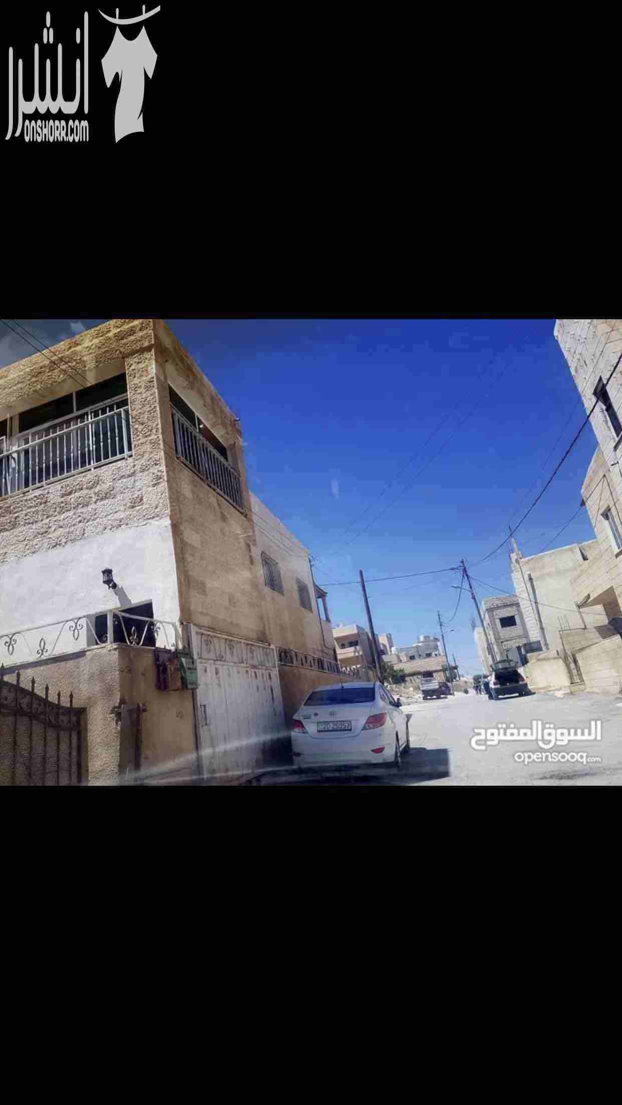 منزل مستقل مساحة الارض 365 م ومساحة البناء 300 متر ..
3 واجهات حجر .. تهوية من 4 جهات
طابقين مستقلين كل واحد بمدخل
الطابق الارضي 100 م يتكون من غرفة نوم و غرفة جلوس ومطبخ وحمام
والطابق الاول 2...