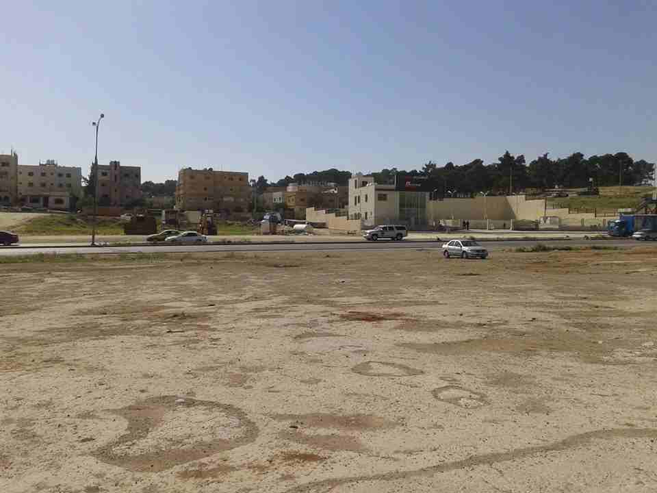 الأردن - عمان
قطعة ارض تجاري في الجويدة/ المستندات و أم زعرورة
حوض: المستندات و أم زعرورة
المساحة: 1.15 دنم
الموقع: مقابل نادي الرماية الملكي
واجهة على الشارع 57م، طول 20م تقريبا
شارع 36م
تصنيف...