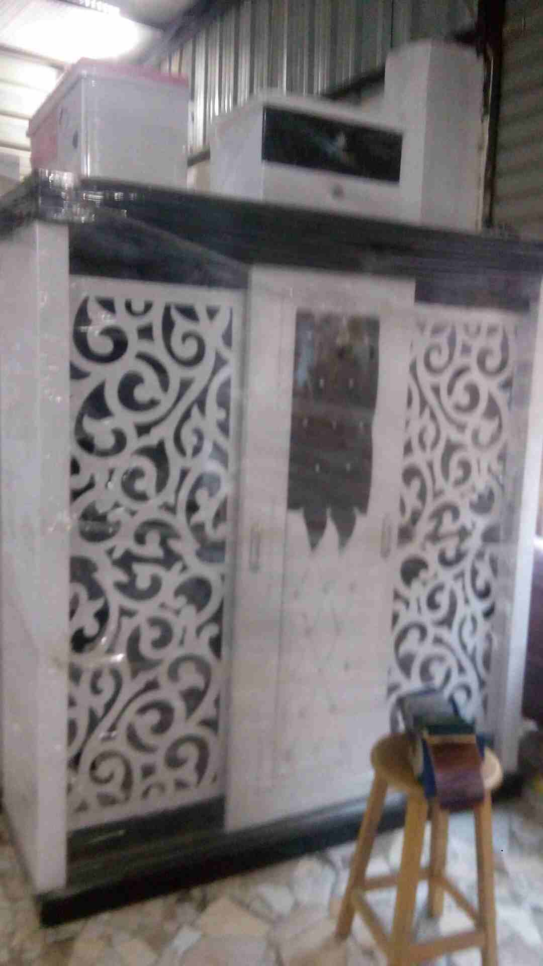 غرف اطفال عموله بضمان 25سنه استلام فوري
لا تنسَ أنك شاهدت هذا الإعلان في عنكبوت
المكونات دولاب سر...