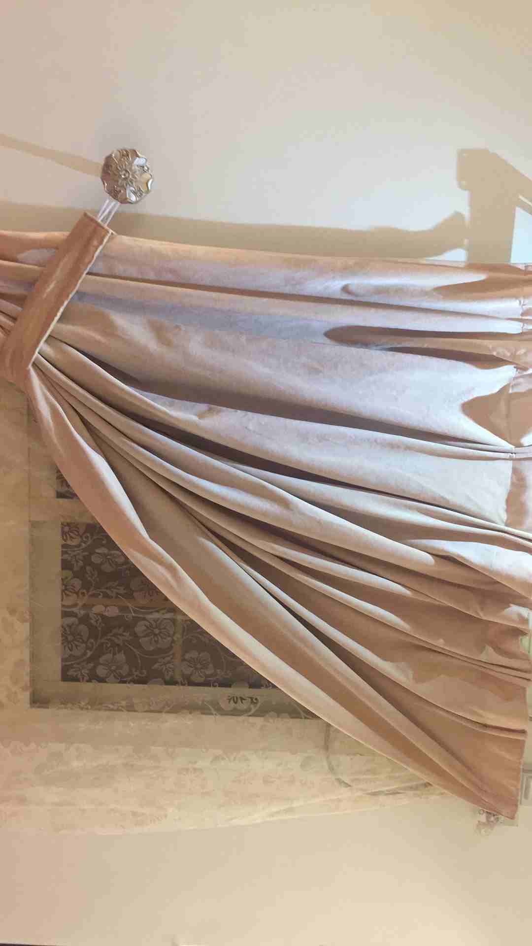 طقم كنب 7 قطع مع ستاره و4 طاولات قهوه
لا تنسَ أنك شاهدت هذا الإعلان في عنكبوت
طقم جديد أحمر اللون...