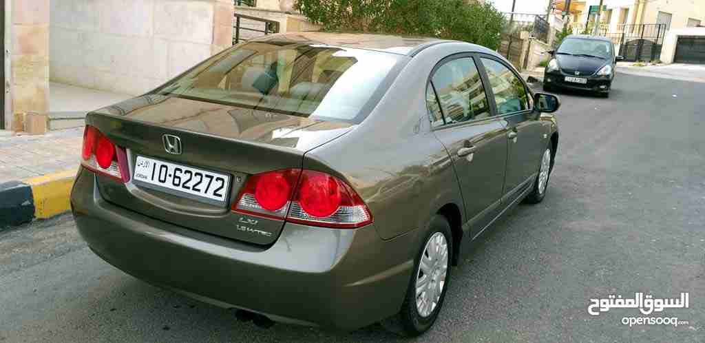 هوندا سيفيك 2008
فحص 7 جيد بدون اي ملاحضه فل اوبشن ما عدا الفتحة قاطعه مسافه 80 الف اصلي غرفه و بودي وكاله ولا خدش كوشوك جديد تويو محرك 1800cc vvti قوي واقتصادي لون فيراني مميز غرفه وكالة كشافات ظباب...