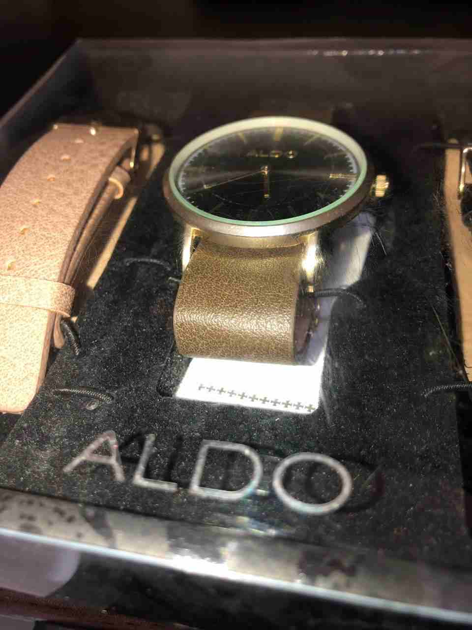 ساعة ALDO                                            


	 				لا تنسَ أنك شاهدت هذا الإعلان في عنكبوت            
	 				
                            للبيع ساعة الدو ALDO الفاخرة
الساعة جاتني هدية...