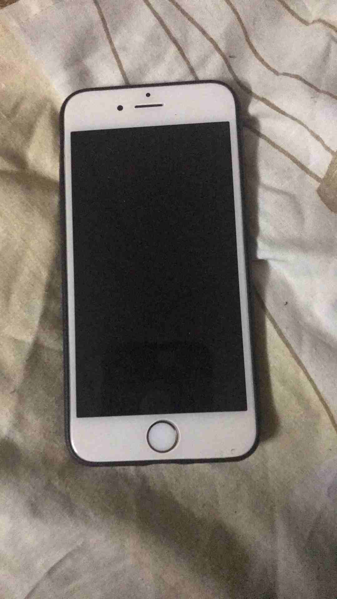 ايفون 6s للبيع                                            


	 				لا تنسَ أنك شاهدت هذا الإعلان في عنكبوت            
	 				
                            جهاز ممتاز جدا بس خلل في الزر الي تفتح الق...