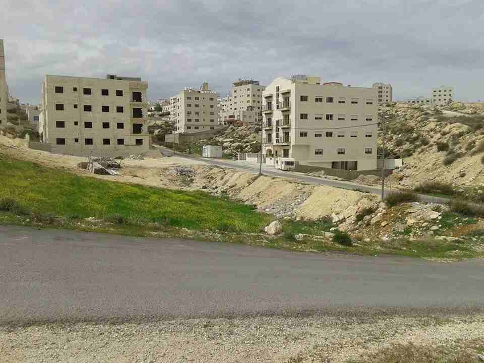 الأردن - عمان
قطعة ارض في الجبيهة/ حي المنصور- تبعد 380م عن شارع الأردن
القرية: ياجوز
حوض: ام حليليفة
المساحة: 513م
الموقع: تبعد 380م عن شارع الأردن
التصنيف: سكن ج
منطقة مطلّة و هادئة
واجهة عل...