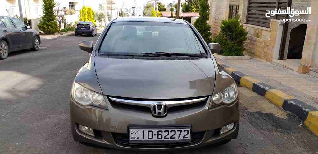 هوندا سيفيك 2008
فحص 7 جيد بدون اي ملاحضه فل اوبشن ما عدا الفتحة قاطعه مسافه 80 الف اصلي غرفه و بودي وكاله ولا خدش كوشوك جديد تويو محرك 1800cc vvti قوي واقتصادي لون فيراني مميز غرفه وكالة كشافات ظباب...