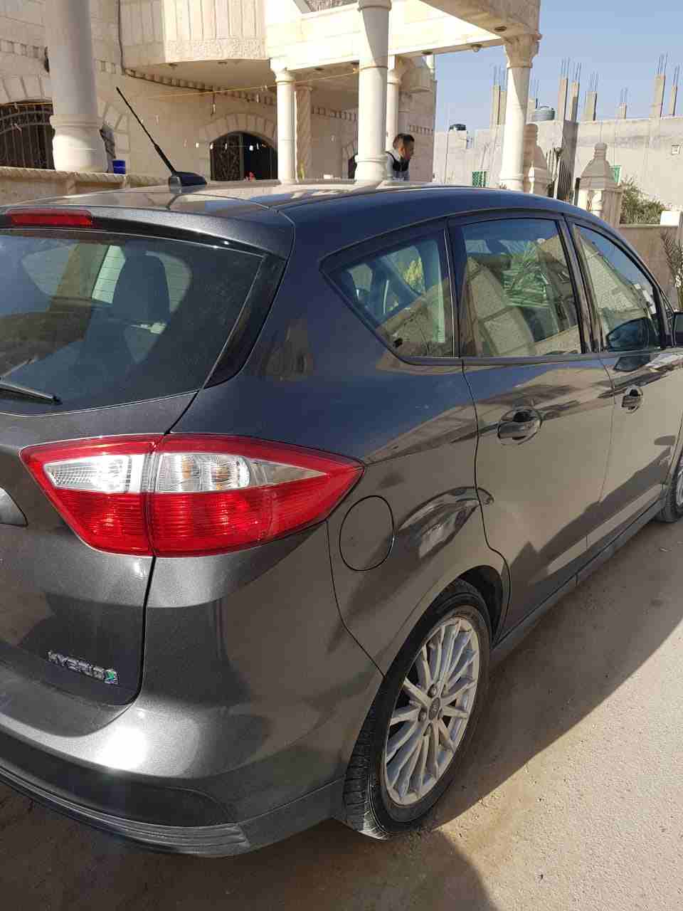 فورد سي ماكس موديل 2015 للبيع بدفعة 3000
لون فيراني
فحص 3 جيد
كراسي جلد ستاندر
نضيف جدا
بدفعة اولى 3000 دينار وقسط شهري 200 دينار
لغاية 5 سنوات
للاستفسار الرجاء الاتصال على الرقم :0779800191