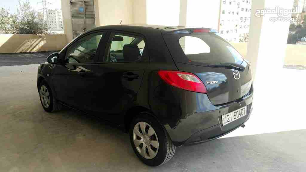 مازدا 2 موديل 2012 لون اسود
فل ابشن جير اوتوماتيك كاميرا خلفيه وحساسات محرك 1500cc مرخصه لغايه شهر 5-2019
فحص 3 جيد
بدفعة اولى 1400 و قسط شهري 125 لغاية 5 سنوات 
للمزيد من المعلومات التواصل على 077980...