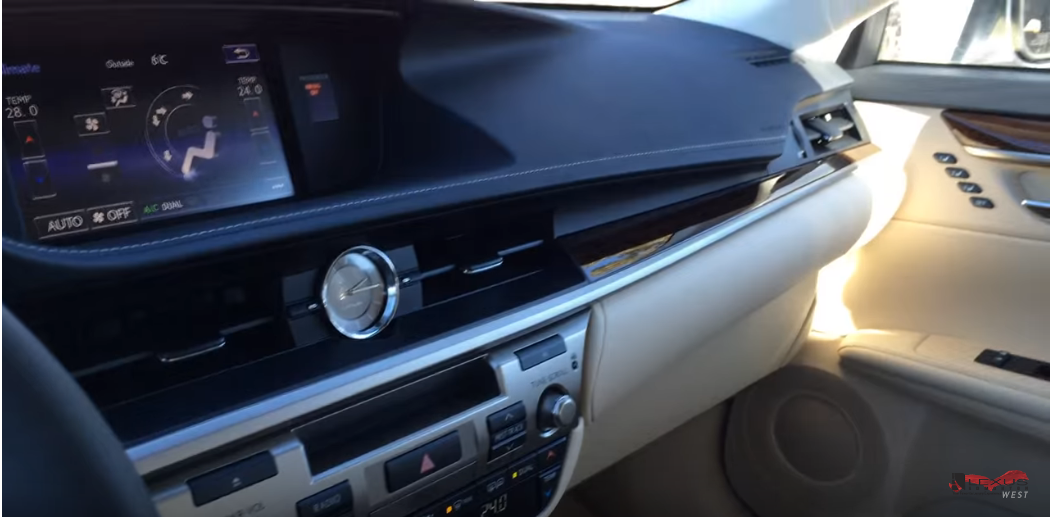 Brand New 2015 Lexus ES 350 Full Options
WhatsApp +33751101829
2015 Model Lexus ES350 , eco system , 8KM , Gcc specs , automatic transmission, 6 cylinders ,
WARRANTY 5 YEARS Lexus warranty
P...
