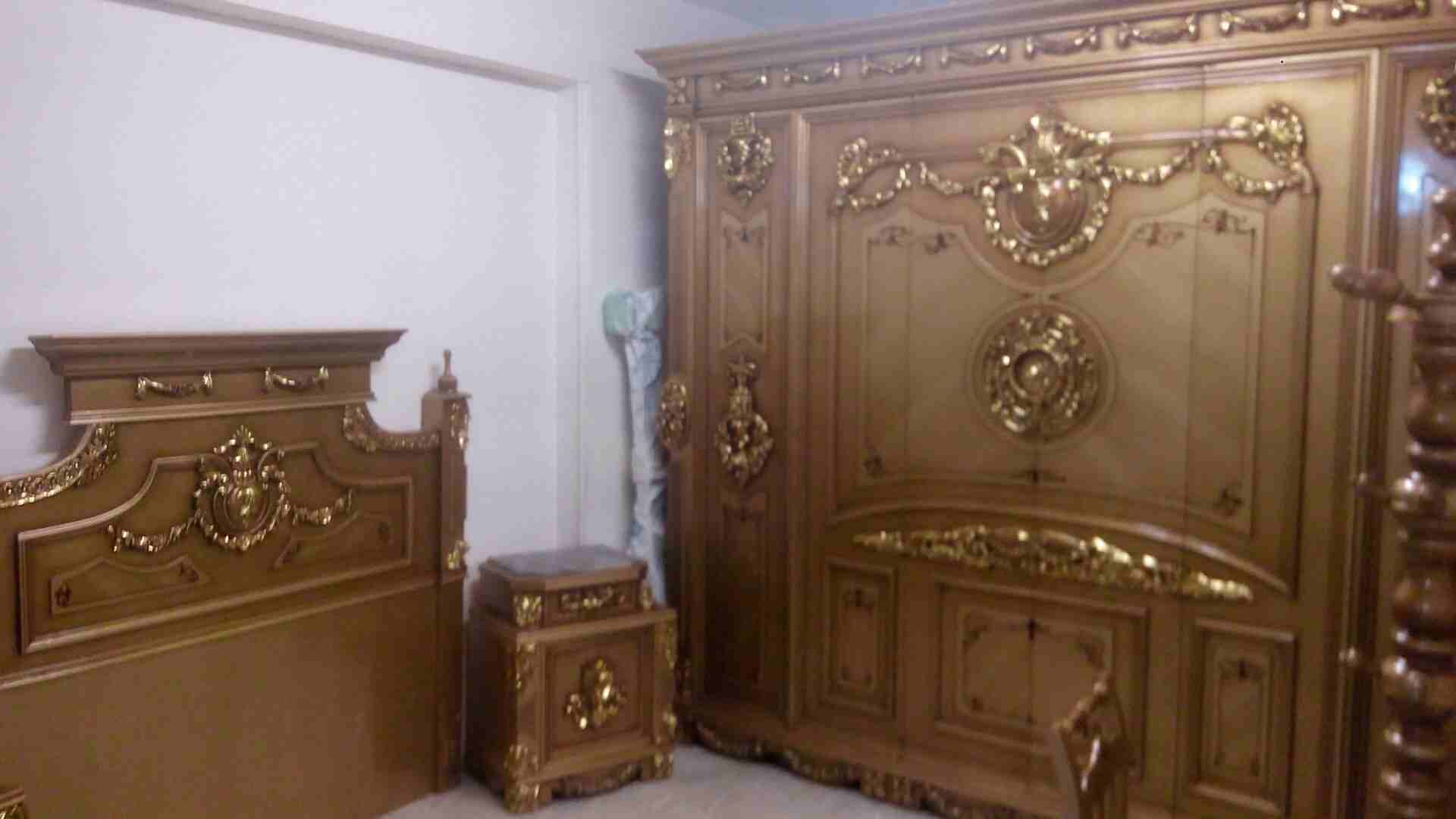 غرف نوم زان بضمان 50سنه عندنا وبس
لا تنسَ أنك شاهدت هذا الإعلان في عنكبوت
المكونات دولاب سرير170ت...