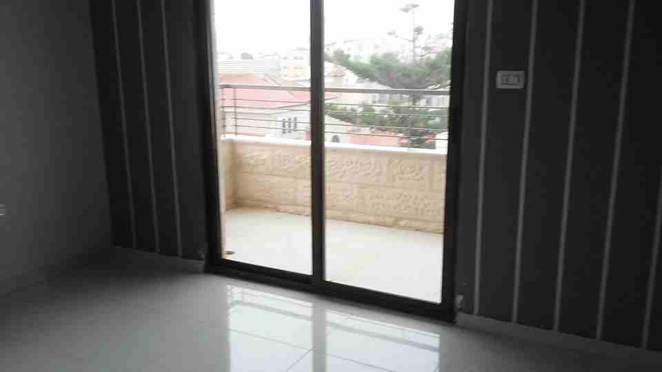 الأردن - عمّان
شقة للبيع في تلاع العلي - مقابل المختار مول
الموقع: تلاع العلي - مقابل المختار مول/ خلف سمارت باي
التفصيل:
3 غرف نوم، 3 حمامات ، مطبخ، صالة، صالون، بلكونة
تدفئة مركزية راكبة
مساحة...