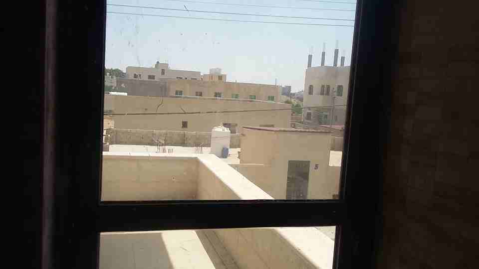 الأردن - عمّان
شقق للبيع أو الإيجار في وادي السير - أبو السوس
وادي السير - منطقة أبو السوس
3 غرف نوم، صالة، صالون، 3 حمامات ، مطبخ، بلكونة، مع غرفة إضافية كبيرة يمكن استخدامها كمخزن أو غرفة خادمة...
