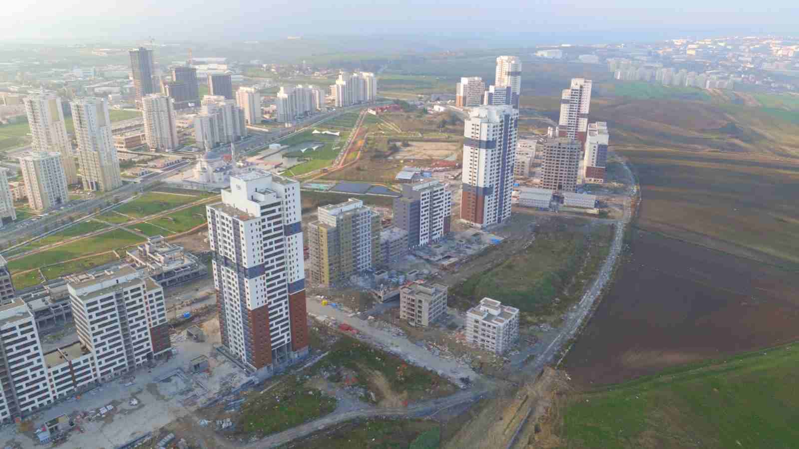 اشتر مسكنك من شركة املاك كونوت الحكومية التركية، جودة تشطيب، خدمات، موقع
ﻣﺪﻳﻨﺔ ﺟﺪﻳﺪة ﺗﺮﺗﻔﻊ ﰲ اﻟﻮﺟﻪ اﻟﺠﺪﻳﺪ لمدينة اﺳﻄﻨﺒﻮل ﰲ بهجة ﻛﻨﺖ حيث أﻧﻬﺎ ﺗﻘﺪم ﻣﺴﺘﻘﺒﻞ التحضر ﰲ ﺑﻬجة ﻛﻨﺖ ﻓﻬﻲ رﻣﺰ ﺟﺪﻳﺪ ﰲ اﺳﻄﻨﺒﻮل.
يرت...