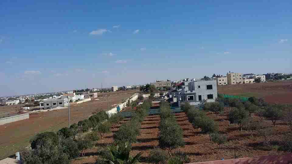 الأردن - مأدبا
مزرعة مع فيلا و مسبح للبيع في الفيصلية/ الكفير الغربي - تبعد 3.5كم عن الجامعة الألمانية
القرية: الفيصلية
حوض: الكفير الغربي
مساحة قطعة الأرض: 5 دنم
الموقع: الفيصلية/ الكفير الغربي...