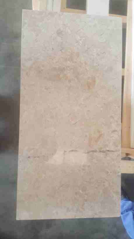 يوجد لدينا رخام عماني بأفضل الاسعار 
للتواصل :- 00968 94700709