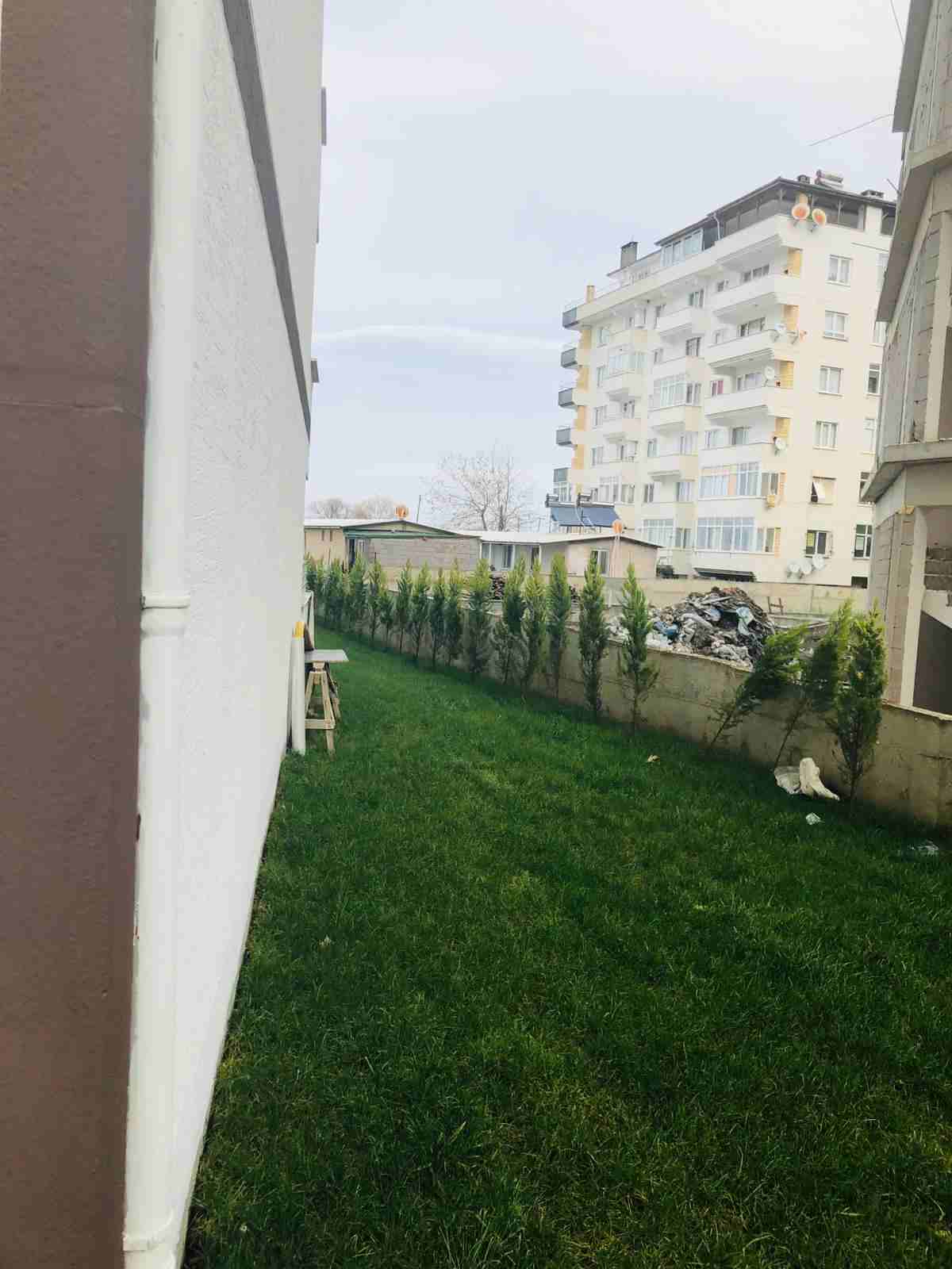 شقق ودوبلكسات باطلالات بحرية كاملة واسعار تشجيعية/ 145.000 ريال فقط
على ضفاف بحر مرمرة يقع مشروع الاحلام، حيث يحتوي على شقق من جميع النماذج والمساحات.
· خيارات تتراوح بين
1 + 1 شقق غرفة وصالة...