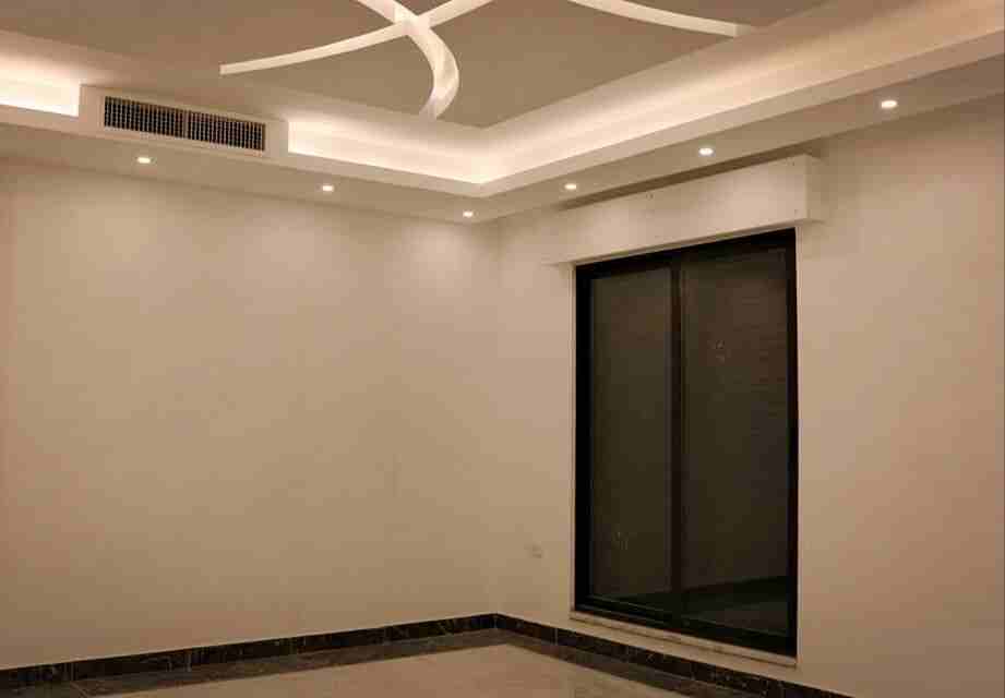 الشقق الذكية البناء الأخضر🏡 الصديق للبيئة بأسعار ( الشقق العادية)
فواتير الكهرباء علينا لمدة 25 سنه عند شرائك من شققنا
🏠🏠جميق الشقق معفية من رسوم التسجيل🏠🏠
صرف صحي وقريبة من الخدمات🏪⛲
صالون /...