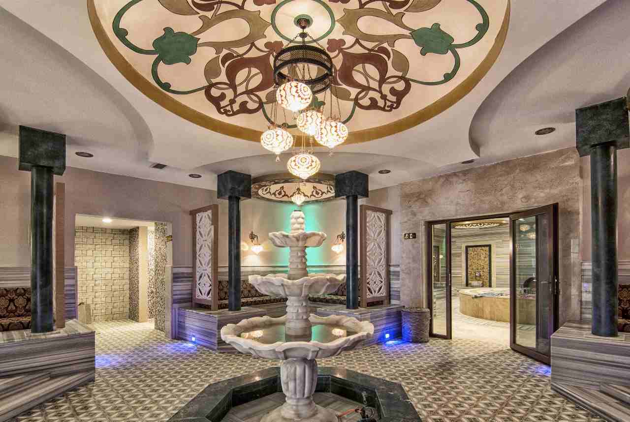 امتلك شقتك في اجمل مجمعات الانيا جودة تشطيب، خدمات، اطلالات، مركز المدينة
يوفر هذا السكن سهولة الوصول إلى الشاطئ والمحلات التجارية ووسط مدينة ألانيا سيرًا على الأقدام أو بواسطة وسائل النقل العام.
-...