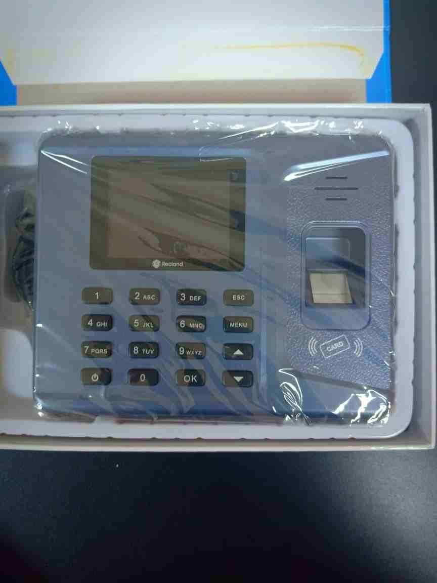 اجهزة حضور و انصراف باقل الاسعار و بالضمان 

عند IBC دايما هتلاقي الجودة و الضمان مع اقل الاسعار 

اجهزة حضور و انصراف Indoor و Outdoor  
عدد بصمات من 1000 و حتي 5000 بصمة 
و سعه تخرين حتي 100000 
تعم...