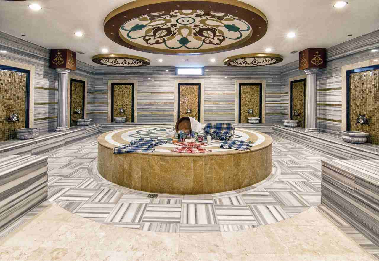 مجمع سكني بمواصفات سياحية واطلالة رائعة على البحر في مركز الانيا.
مجمع الجوهرة السكني الفاخر في مركز ألانيا
فندق الجوهرة تاورز الأفضل والأكثر حداثة
يقع الفندق في منطقة جكشلي في ألانيا ، خلف أكبر مرك...