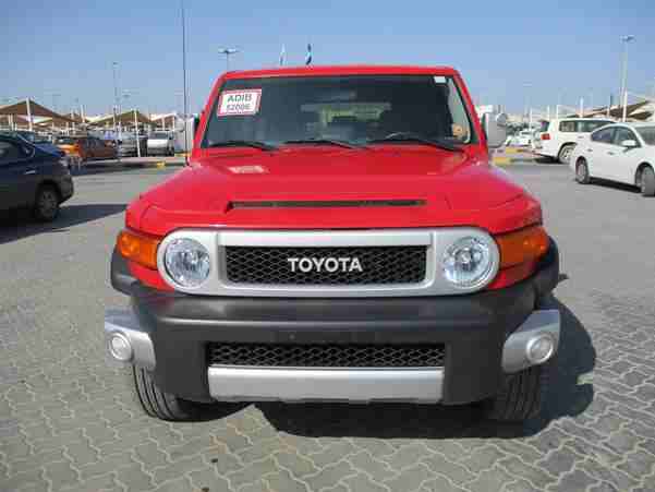 2015 Toyota FJ Cruiser for sale, still very clean in and out. The car is in good and perfect condition, The car has perfect tires and it is GCC Specs. Interested buyer should email me for more details...