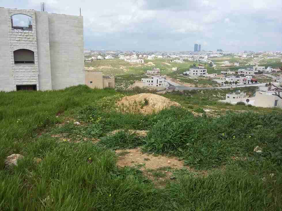 الأردن - عمان
قطعة ارض في مرج الحمام/ الطبقة - قرب مسجد سالم عبد ربه
القرية: البحاث
حوض: الطبقة
المساحة: 750م
الموقع: تبعد 450م عن مسجد سالم عبد ربه
واجهة أمامية على الشارع 23م، واجهة خلفية على...