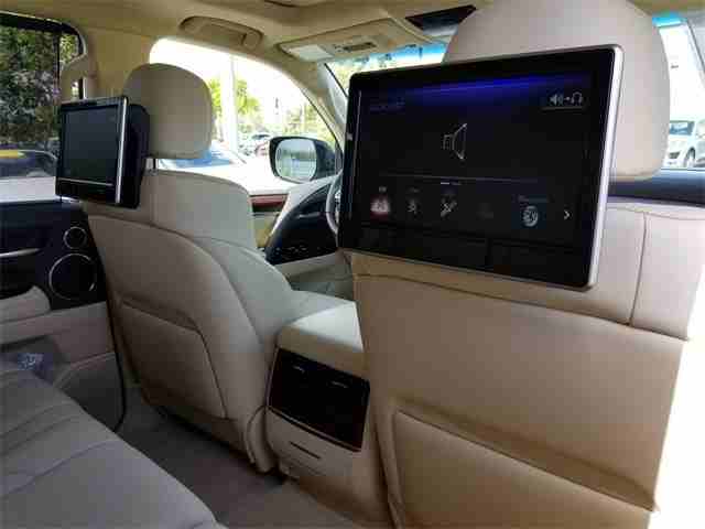 I am selling my neatly used 2017 Lexus lx 570, no accident and full option, expertly used, Gulf specification, The car is very efficient with low mileage. Interested buyer should Contact me ( andrewby...