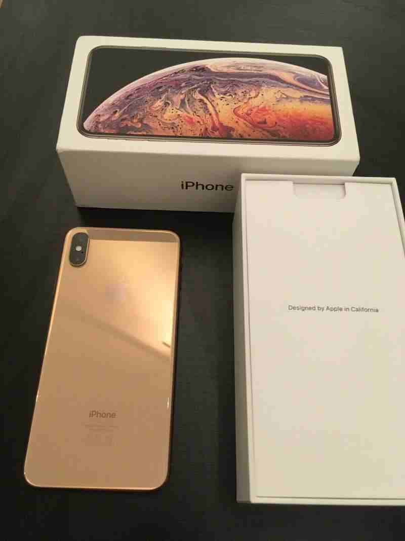 Condition:
Brand New Original Unlocked (Factory Sealed)
Purchased directly from the Apple Store
100% Authentic

Apple iPhone XS MAX --  $600
Apple iphone X   GB -- $500
Apple iphone 8 PlusGB -- $450
A...